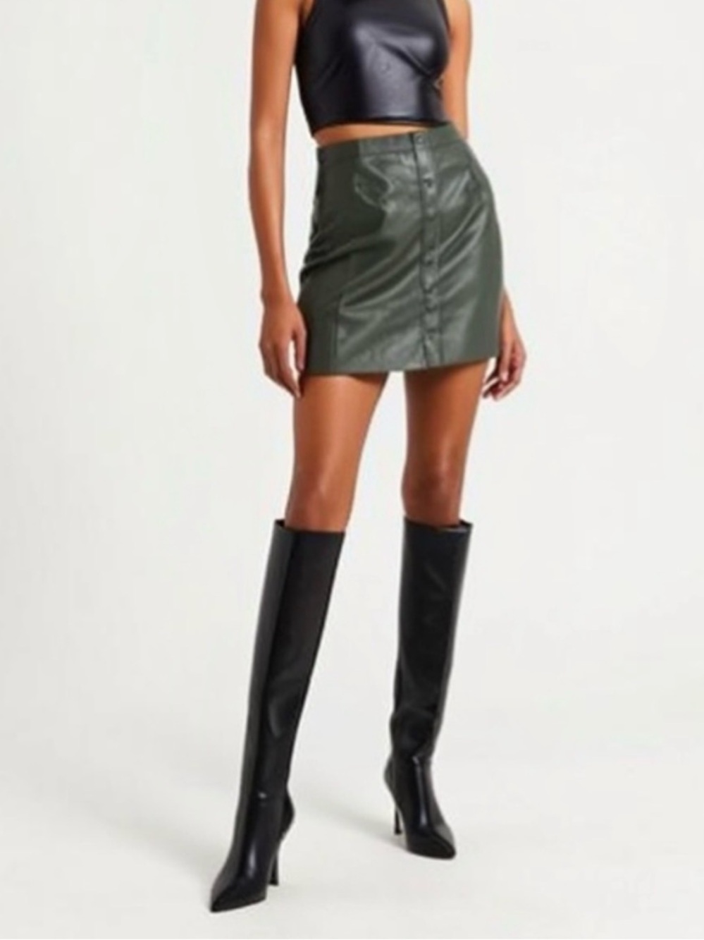 Lulus Women’s Vegan Leather button front mini Skirt in grey size Medium